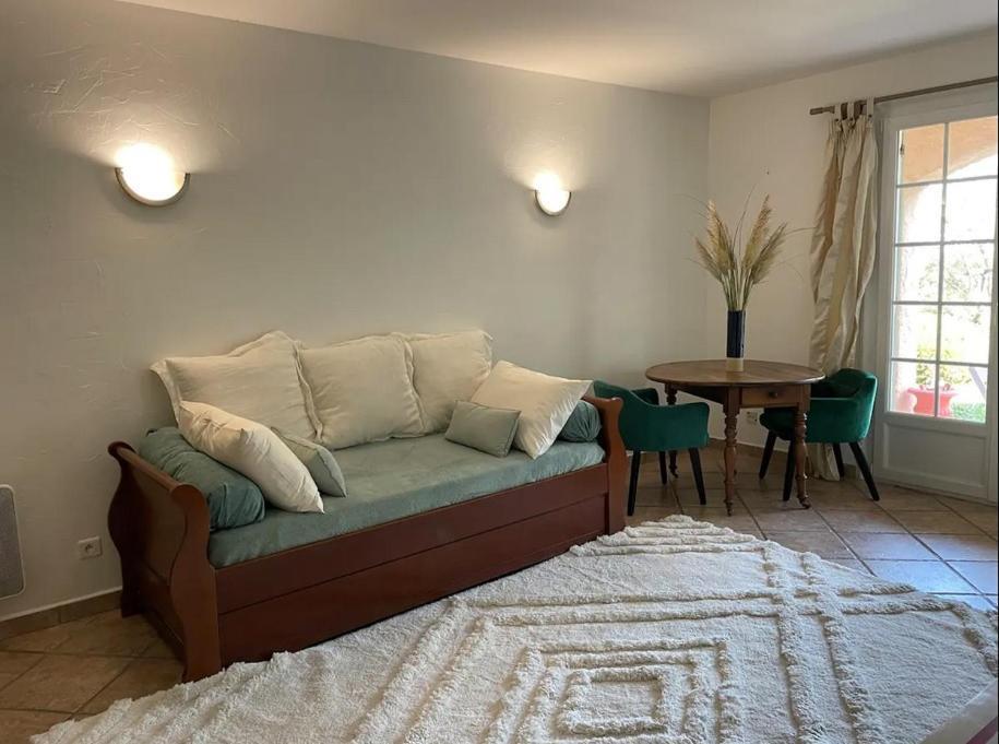 Apartament Domaine Des Tuilieres Avec Jacuzzi Vallauris Zewnętrze zdjęcie