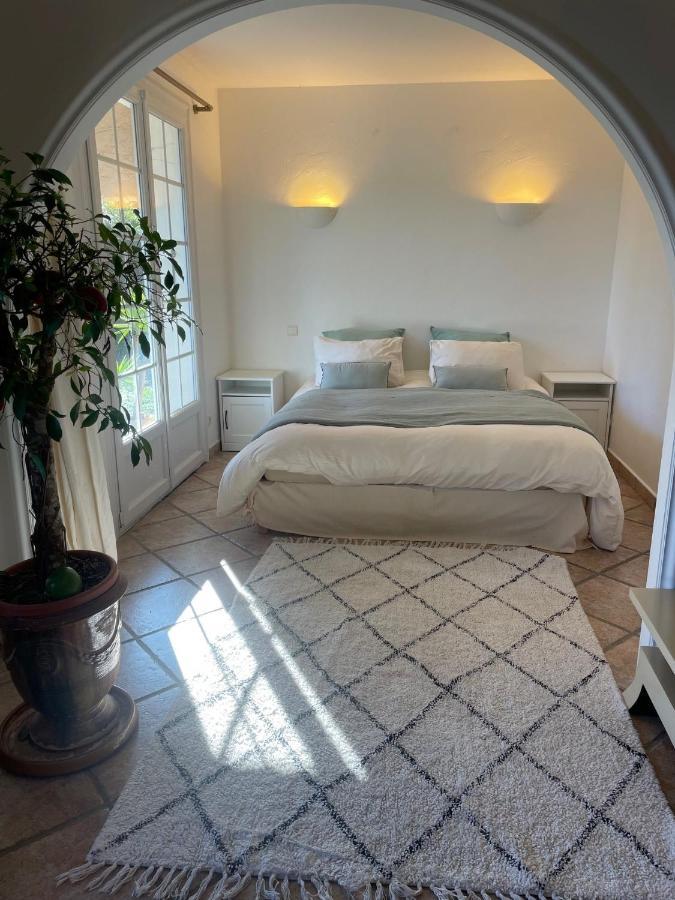 Apartament Domaine Des Tuilieres Avec Jacuzzi Vallauris Zewnętrze zdjęcie