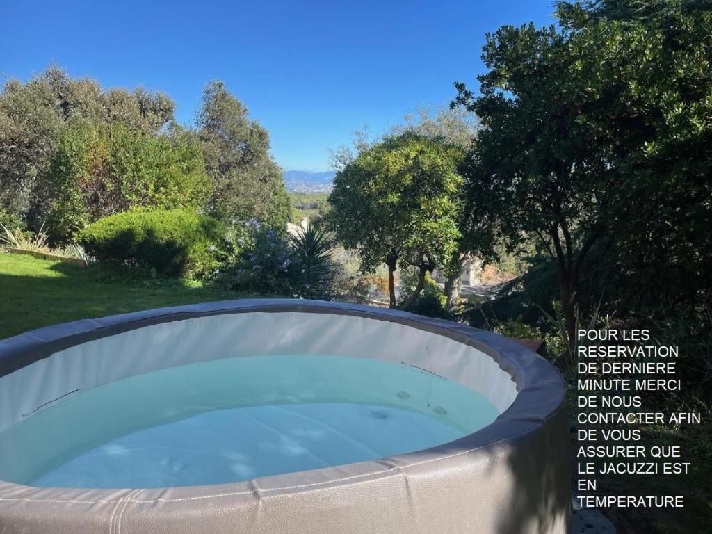 Apartament Domaine Des Tuilieres Avec Jacuzzi Vallauris Zewnętrze zdjęcie